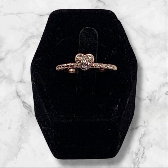Women’s Fashion Rose Gold Heart-Shaped Ring With Crystal Accents Size 7 - Picture 4 of 11